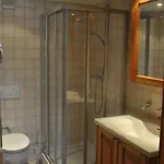 Les Petits Melezes 4* Кран-Монтана