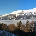 Les Petits Melezes Кран-Монтана