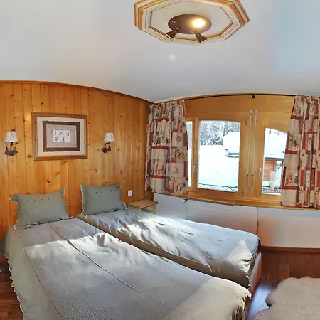 Les Petits Melezes Bed & Breakfast