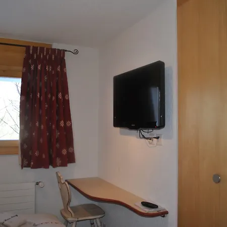 Bed & Breakfast Les Petits Melezes 4*