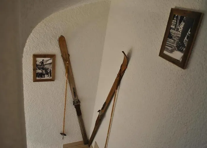 Les Petits Melezes לינה וארוחת בוקר