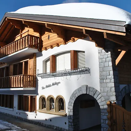 Bed and Breakfast Les Petits Melezes 4*