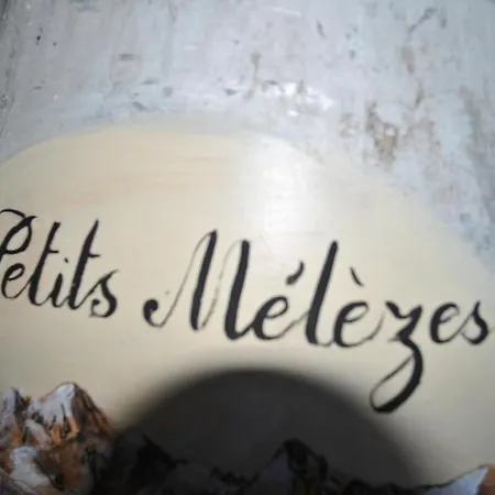 Les Petits Melezes Alojamento de Acomodação e Pequeno-almoço 4*