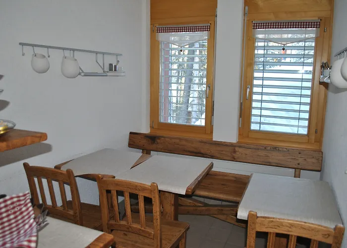 Les Petits Melezes Bed and Breakfast