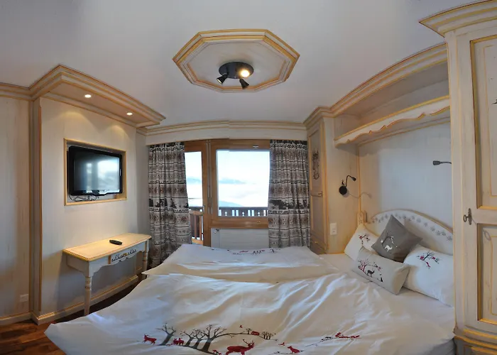 Bed and Breakfast Les Petits Melezes Κρανς Μοντάνα