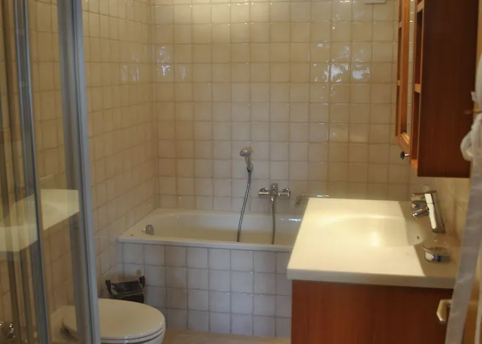 Bed and Breakfast Les Petits Melezes 4*