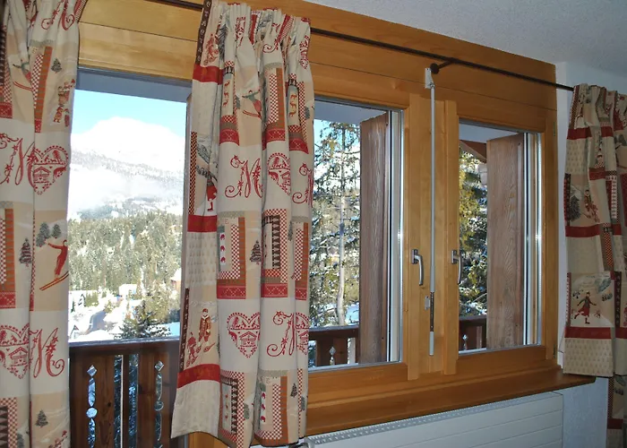 Bed and Breakfast Les Petits Melezes 4*