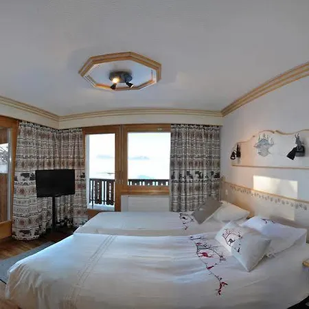 Bed and Breakfast Les Petits Melezes Κρανς Μοντάνα